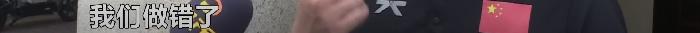 DƬ